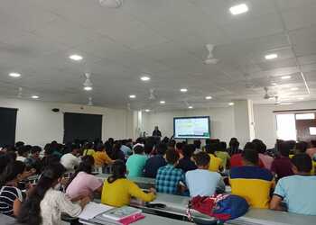 Mind-Spark-Education-Coaching-centre-Nashik-Maharashtra-1