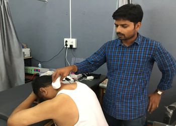Dr-Santhosh-Physiotherapy-Clinic-Health-Physiotherapy-Nizamabad-Telangana