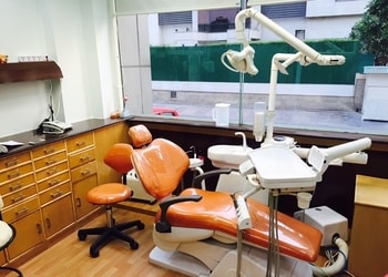 Dental-Square-Health-Dental-clinics-Orthodontist-Noida-Uttar-Pradesh-1