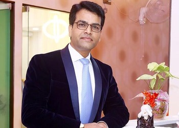 Dr-Satish-Titoria-Doctors-Dermatologist-doctors-Noida-Uttar-Pradesh