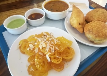 Ganeshwaram-Food-Pure-vegetarian-restaurants-Noida-Uttar-Pradesh-1