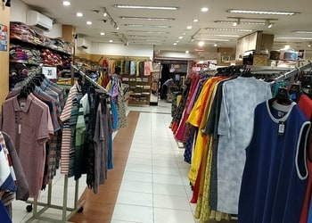 Jaypee-Factory-Outlets-Shopping-Clothing-stores-Noida-Uttar-Pradesh-2