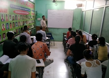 Selection-Academy-Education-Coaching-centre-Noida-Uttar-Pradesh-2