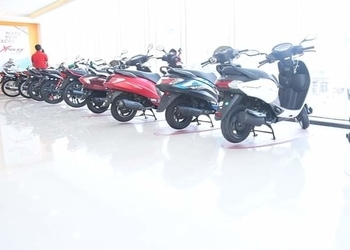 Singla-Auto-Agencies-Shopping-Motorcycle-dealers-Noida-Uttar-Pradesh-2