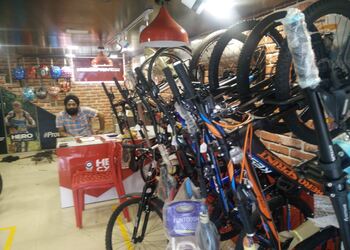 branded cycle showroom near me