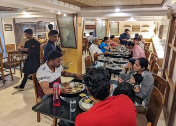 Shabree-Restaurant-Food-Family-restaurants-Pune-Maharashtra-1