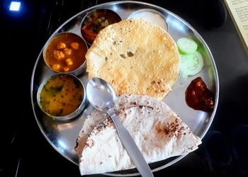 Chandan-s-AC-Veg-Restaurant-Food-Pure-vegetarian-restaurants-Puri-Odisha-2