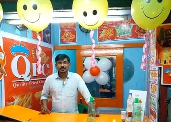 QFC-Food-Fast-food-restaurants-Raiganj-West-Bengal-1