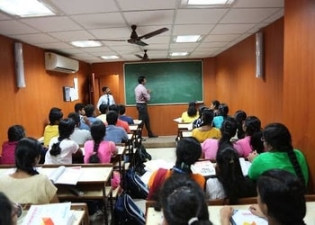 Aakash-Institute-Education-Coaching-centre-Raipur-Chhattisgarh-1