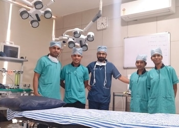 5 Best Hair transplant surgeons in Raipur, CG 