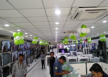 Lotus-Electronics-Shopping-Electronics-store-Raipur-Chhattisgarh-1