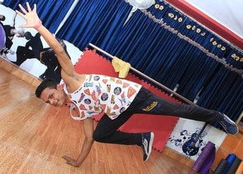 Star-Dance-Academy-Education-Dance-schools-Raipur-Chhattisgarh-2