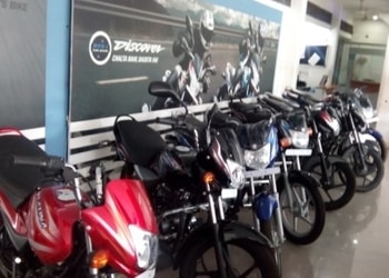 VANDANA-BAJAJ-Shopping-Motorcycle-dealers-Raipur-Chhattisgarh-2