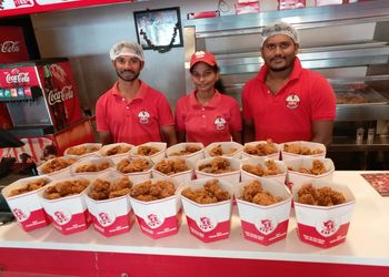 Deccan-Fried-Chicken-Food-Fast-food-restaurants-Rajahmundry-Andhra-Pradesh-1