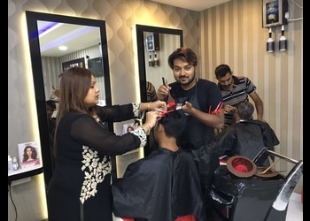 Ikonic-Salon-Entertainment-Beauty-parlour-Ramgarh-Jharkhand-2