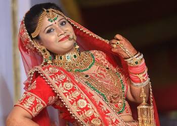 New-Look-Makeover-Studio-Entertainment-Beauty-parlour-Rampur-Uttar-Pradesh-2