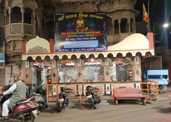 Rani-Ji-Ka-Mandir-Entertainment-Temples-Ratlam-Madhya-Pradesh