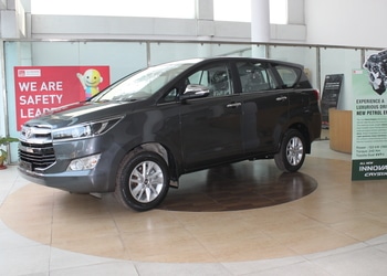 Espirit-Toyota-Shopping-Car-dealer-Rourkela-Odisha-2