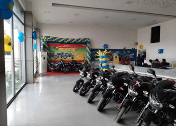 Swarnambigai-Bajaj-Shopping-Motorcycle-dealers-Salem-Tamil-Nadu-1