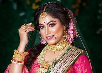 Blush-Entertainment-Beauty-parlour-Shantipur-West-Bengal