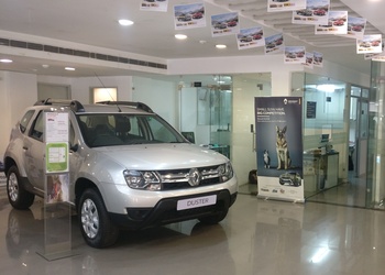 Arka-Renault-Showroom-Shopping-Car-dealer-Secunderabad-Telangana-1