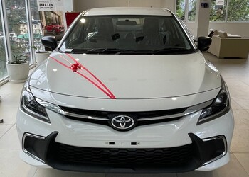 Anand-Toyota-Shopping-Car-dealer-Shimla-Himachal-Pradesh-2