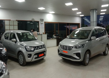 Goyal-Motors-Shopping-Car-dealer-Shimla-Himachal-Pradesh-2