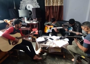 Swapnaneel-Bhattacharjee-Guitar-Classes-Education-Music-schools-Silchar-Assam
