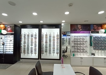 Titan-Eyeplus-Shopping-Opticals-Silchar-Assam-1