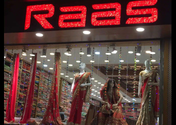 Raas-Designers-Shopping-Clothing-stores-Siliguri-West-Bengal
