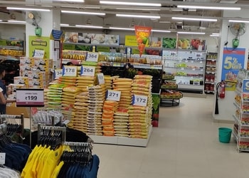 Reliance-SMART-Shopping-Supermarkets-Siliguri-West-Bengal-2