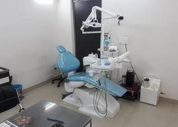 Geetanjali-Dental-Care-Health-Dental-clinics-Solapur-Maharashtra-2
