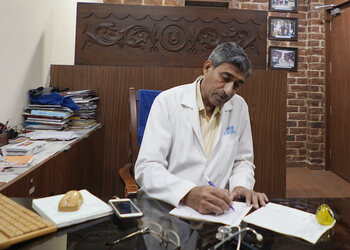 ShreeRam-Homeopathic-Clinic-and-Research-Center-Health-Homeopathic-clinics-Solapur-Maharashtra