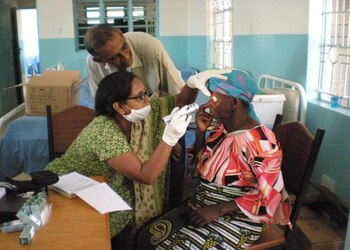 Valvekar-Eye-Hospital-Health-Eye-hospitals-Solapur-Maharashtra-1