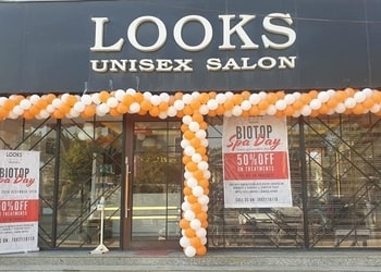 Looks-Salon-Entertainment-Beauty-parlour-Sonipat-Haryana