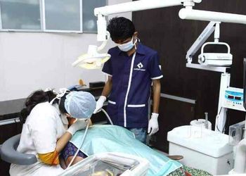 Aastha-Dental-Clinic-Health-Dental-clinics-Orthodontist-Surat-Gujarat-2
