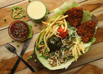 Laxmi-Food-Inn-Food-Family-restaurants-Surat-Gujarat-2