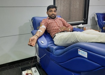 Lok-Samarpan-Blood-Bank-Health-24-hour-blood-banks-Surat-Gujarat-1