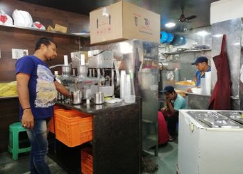 Mahalaxmi-Fast-Food-and-Juice-Corner-Food-Fast-food-restaurants-Surat-Gujarat-1