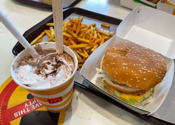 McDonald-s-Food-Fast-food-restaurants-Surat-Gujarat-2