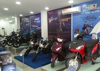 Aditya-Yamaha-Shopping-Motorcycle-dealers-Tezpur-Assam-1