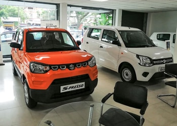 RD-Motors-Shopping-Car-dealer-Tezpur-Assam-1