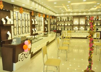 AGS-Thangamaaligai-Shopping-Jewellery-shops-Tiruchirappalli-Tamil-Nadu-2
