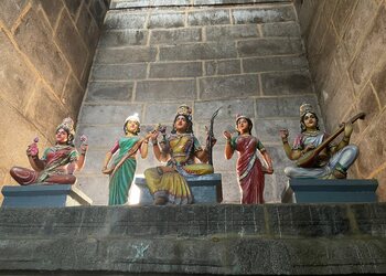 Arulmigu-Uchi-Pillaiyar-Temple-Entertainment-Temples-Tiruchirappalli-Tamil-Nadu-2