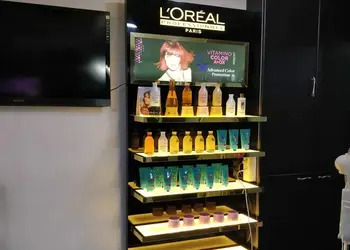 Black-and-White-Entertainment-Beauty-parlour-Tiruppur-Tamil-Nadu-2
