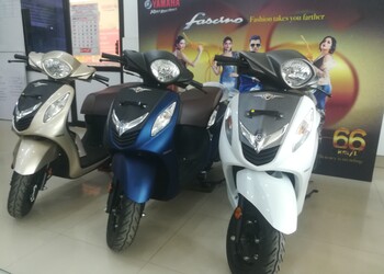 Orpi-Motors-Shopping-Motorcycle-dealers-Tiruppur-Tamil-Nadu-2