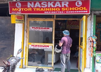 Naskar-Motor-Training-School-Education-Driving-schools-Topsia-Kolkata-West-Bengal