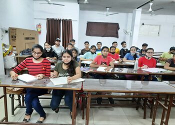 Brain-Wave-Classes-Education-Coaching-centre-Ujjain-Madhya-Pradesh-2
