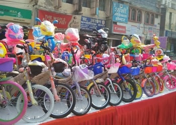 Arora-Cycle-Traders-Shopping-Bicycle-store-Varanasi-Uttar-Pradesh-1