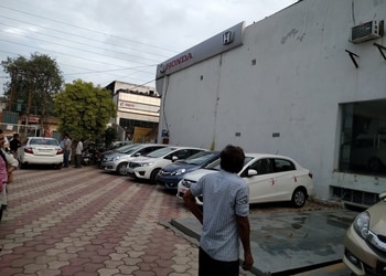 Hans-Honda-Shopping-Car-dealer-Varanasi-Uttar-Pradesh-1